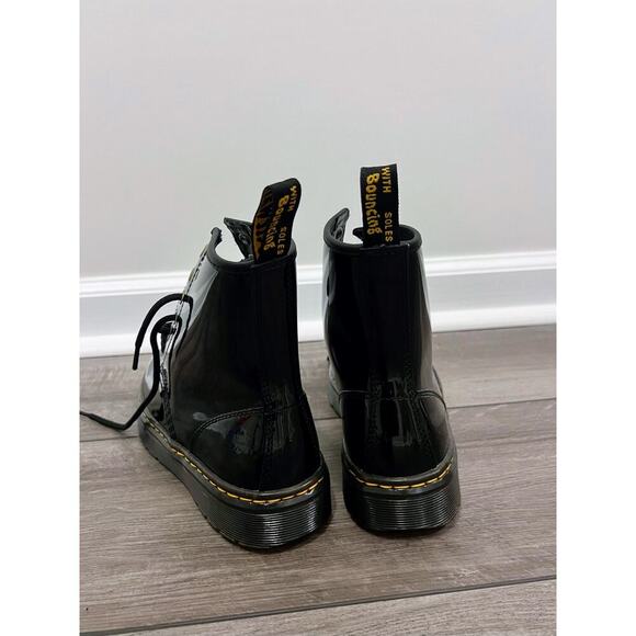 Dr. Martens Zavala Pantent Lamper Boots in Black Size 6 Lace Up Round Toe - Picture 3 of 3